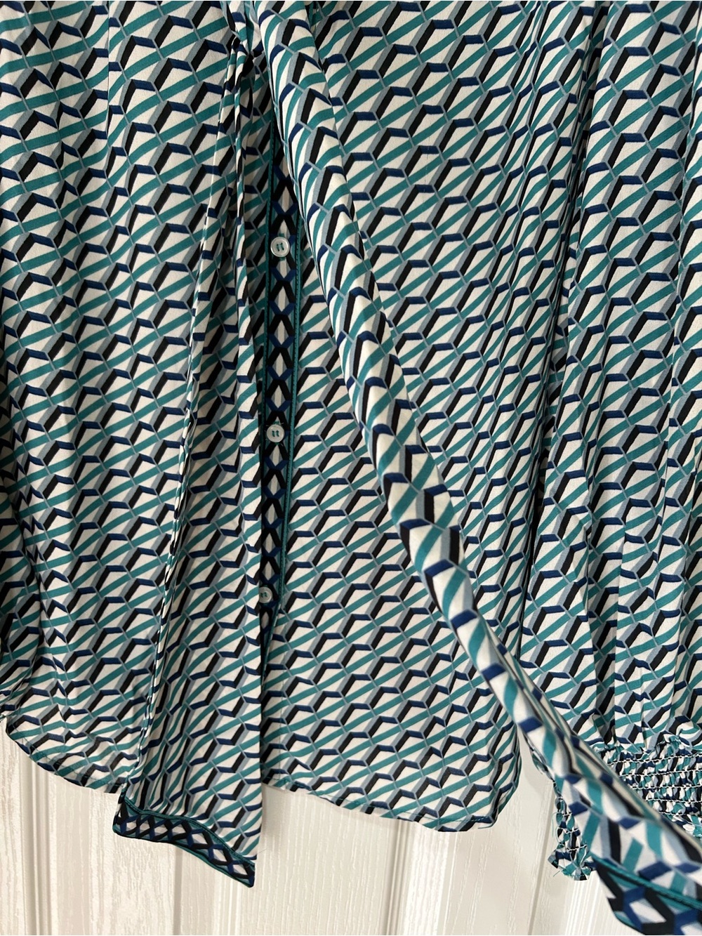 Max Studio Teal, Navy and White Geometric Tie-Neck Button-Down Blouse Top - NWT - Picture 6 of 14